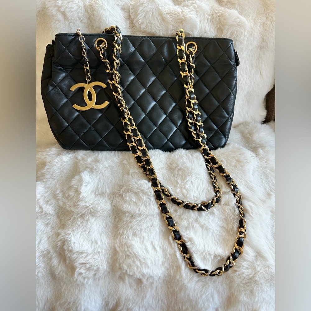 Vintage Chanel 24k Gold Zip Tote - Picture 4 of 16